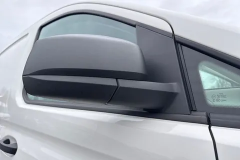 DA25FFG Volkswagen Caddy 2.0 TDI 102PS Commerce Van [Business/Tech Pack] Thumbnail #27