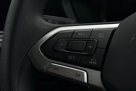 DA25FFG Volkswagen Caddy 2.0 TDI 102PS Commerce Van [Business/Tech Pack] Thumbnail #36