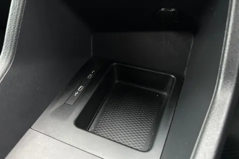 DA25FFG Volkswagen Caddy 2.0 TDI 102PS Commerce Van [Business/Tech Pack] Thumbnail #41