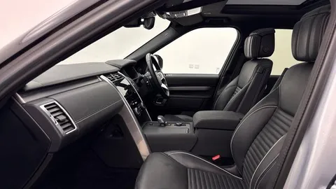 3 of 20 for Land Rover Discovery 3.0 D300 Dynamic HSE 5dr