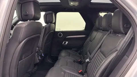 4 of 20 for Land Rover Discovery 3.0 D300 Dynamic HSE 5dr