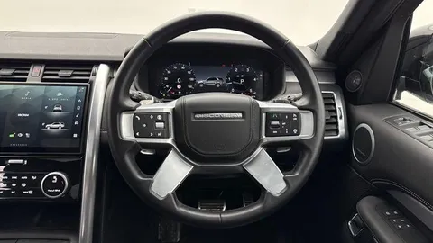 16 of 20 for Land Rover Discovery 3.0 D300 Dynamic HSE 5dr