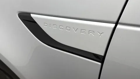 20 of 20 for Land Rover Discovery 3.0 D300 Dynamic HSE 5dr