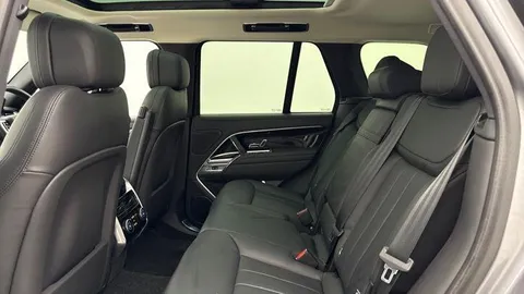 KP24CHD Land Rover Range Rover 3.0 D300 HSE 5dr Thumbnail #4