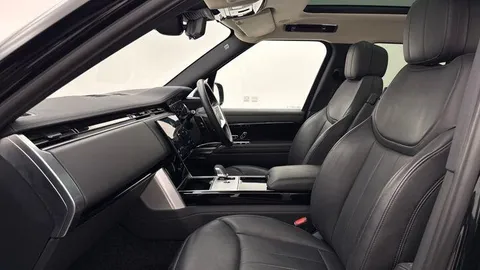 KO73RWX Land Rover Range Rover 3.0 D300 HSE 5dr Thumbnail #3