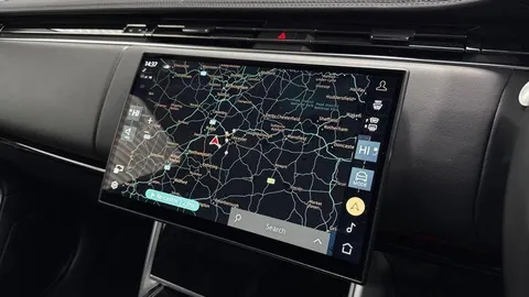 KO73RWX Land Rover Range Rover 3.0 D300 HSE 5dr Thumbnail #12