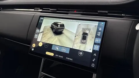 KO73RWX Land Rover Range Rover 3.0 D300 HSE 5dr Thumbnail #13