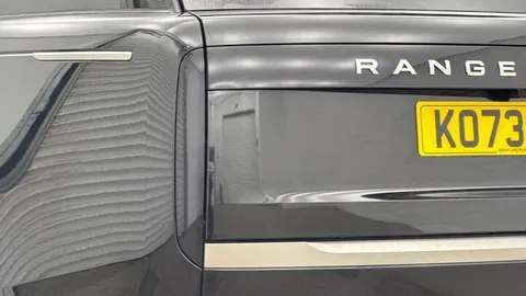KO73RWX Land Rover Range Rover 3.0 D300 HSE 5dr Thumbnail #19