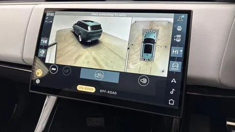 KW74ZHL Land Rover Range Rover Sport 3.0 P460e Dynamic SE 5dr Thumbnail #13