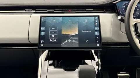 KW74ZHL Land Rover Range Rover Sport 3.0 P460e Dynamic SE 5dr Thumbnail #15