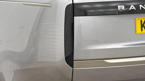 KP24OJH Land Rover Range Rover 3.0 D300 HSE 5dr Thumbnail #19