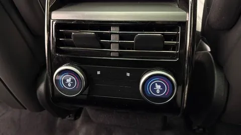 KW74ZHL Land Rover Range Rover Sport 3.0 P460e Dynamic SE 5dr Thumbnail #18