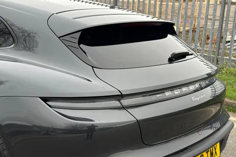 MV23TMX Porsche Taycan Performance 79.2kWh Sport Turismo Auto RWD 5dr (11kW Charger) Thumbnail #9