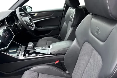 SE23UWR Audi A6 Avant Avant Black Edition 40 TFSI  204 PS S tronic Thumbnail #17