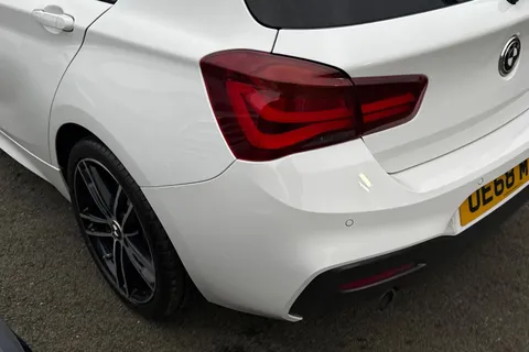 OE68MTY BMW 1 Series 1.5 118i GPF M Sport Shadow Edition Euro 6 (s/s) 5dr Thumbnail #9