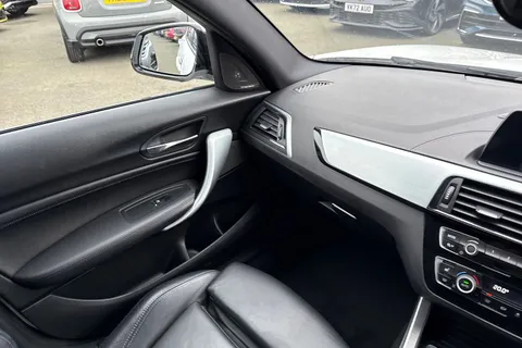 OE68MTY BMW 1 Series 1.5 118i GPF M Sport Shadow Edition Euro 6 (s/s) 5dr Thumbnail #21