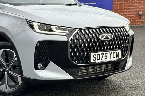 SD75YCM Chery Tiggo 7 1.6T Summit DCT Euro 6 (s/s) 5dr Thumbnail #10