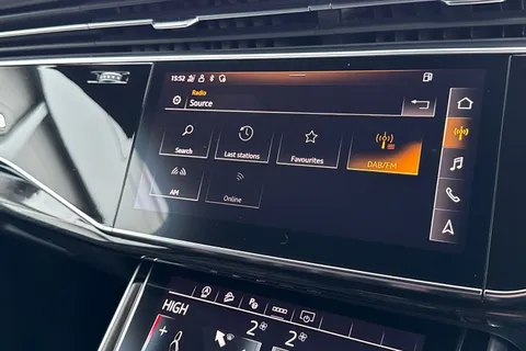 WD71ZLX Audi SQ7 Black Edition TFSI  507 PS tiptronic Thumbnail #39