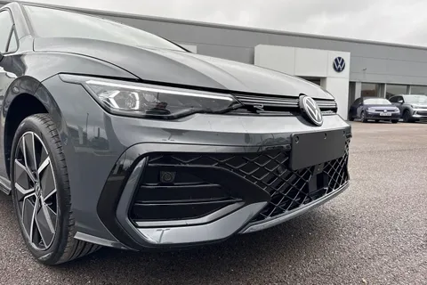  Volkswagen Golf 1.5 eTSI MHEV Black Edition DSG Euro 6 (s/s) 5dr Thumbnail #9