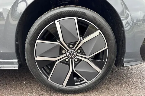  Volkswagen Golf 1.5 eTSI MHEV Black Edition DSG Euro 6 (s/s) 5dr Thumbnail #10