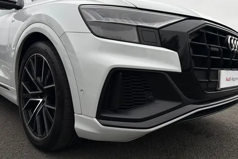 PF23VRR Audi Q8 Black Edition 55 TFSI quattro 340 PS tiptronic Thumbnail #8