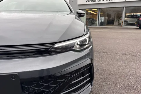  Volkswagen Golf 1.5 eTSI MHEV Black Edition DSG Euro 6 (s/s) 5dr Thumbnail #25