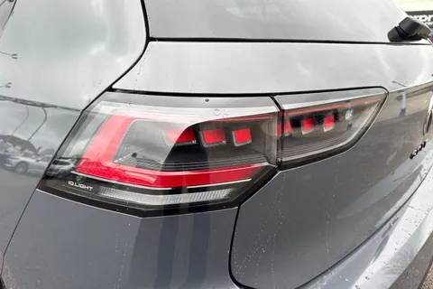  Volkswagen Golf 1.5 eTSI MHEV Black Edition DSG Euro 6 (s/s) 5dr Thumbnail #30