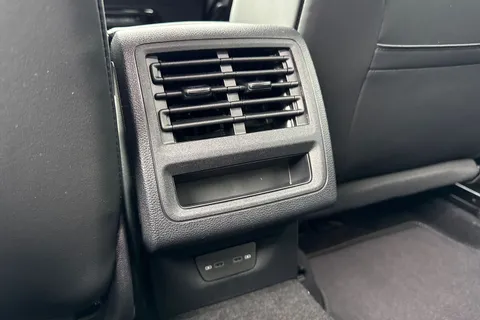  Volkswagen Golf 1.5 eTSI MHEV Black Edition DSG Euro 6 (s/s) 5dr Thumbnail #35