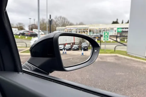  Volkswagen Golf 1.5 eTSI MHEV Black Edition DSG Euro 6 (s/s) 5dr Thumbnail #38