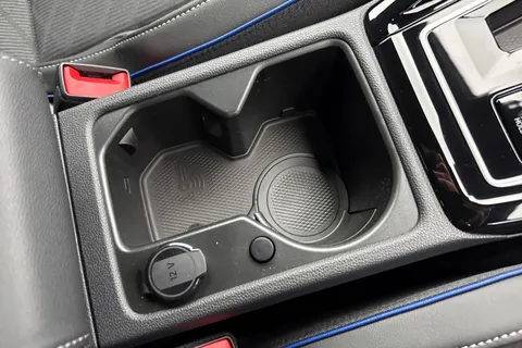  Volkswagen Golf 1.5 eTSI MHEV Black Edition DSG Euro 6 (s/s) 5dr Thumbnail #40