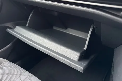  Volkswagen Golf 1.5 eTSI MHEV Black Edition DSG Euro 6 (s/s) 5dr Thumbnail #42