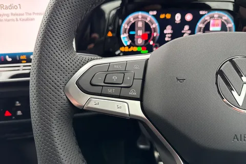  Volkswagen Golf 1.5 eTSI MHEV Black Edition DSG Euro 6 (s/s) 5dr Thumbnail #43