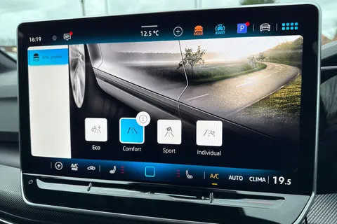  Volkswagen Golf 1.5 eTSI MHEV Black Edition DSG Euro 6 (s/s) 5dr Thumbnail #46