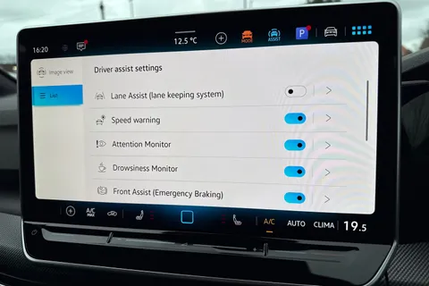  Volkswagen Golf 1.5 eTSI MHEV Black Edition DSG Euro 6 (s/s) 5dr Thumbnail #47