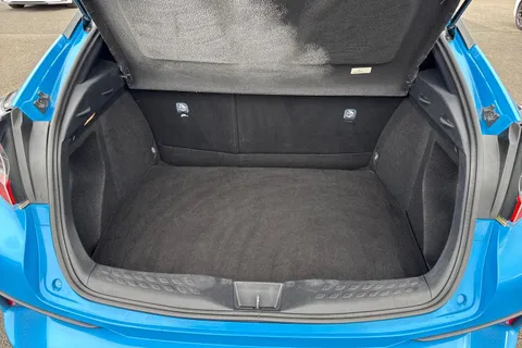 CX68ULO Toyota C-Hr 1.8 VVT-h Dynamic CVT Euro 6 (s/s) 5dr Thumbnail #8