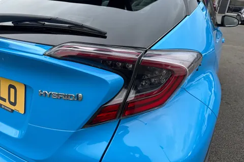 CX68ULO Toyota C-Hr 1.8 VVT-h Dynamic CVT Euro 6 (s/s) 5dr Thumbnail #9