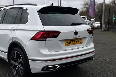 SH72PVO Volkswagen Tiguan 2.0 TDI R-Line DSG 4Motion Euro 6 (s/s) 5dr Thumbnail #9