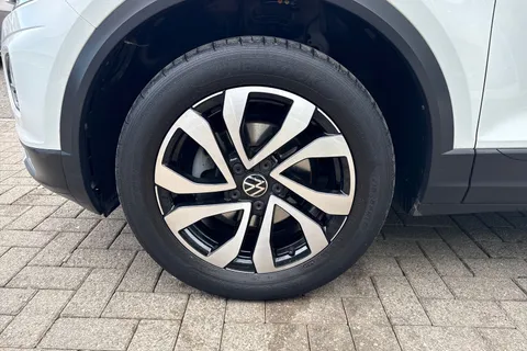 DF71LHA Volkswagen T-Roc 1.0 TSI 110 Active 5dr Heated Seats | ACC Thumbnail #10