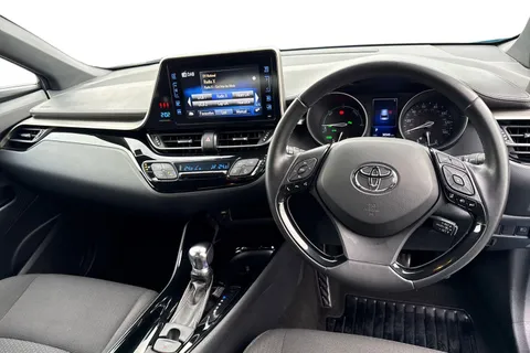 CX68ULO Toyota C-Hr 1.8 VVT-h Dynamic CVT Euro 6 (s/s) 5dr Thumbnail #19