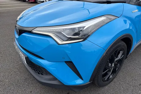 CX68ULO Toyota C-Hr 1.8 VVT-h Dynamic CVT Euro 6 (s/s) 5dr Thumbnail #27