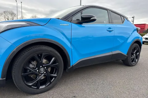 CX68ULO Toyota C-Hr 1.8 VVT-h Dynamic CVT Euro 6 (s/s) 5dr Thumbnail #29