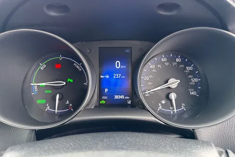 CX68ULO Toyota C-Hr 1.8 VVT-h Dynamic CVT Euro 6 (s/s) 5dr Thumbnail #39