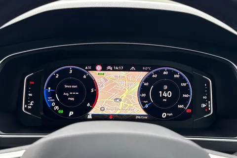 SH72PVO Volkswagen Tiguan 2.0 TDI R-Line DSG 4Motion Euro 6 (s/s) 5dr Thumbnail #42