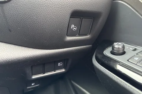 CX68ULO Toyota C-Hr 1.8 VVT-h Dynamic CVT Euro 6 (s/s) 5dr Thumbnail #45