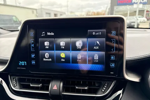 CX68ULO Toyota C-Hr 1.8 VVT-h Dynamic CVT Euro 6 (s/s) 5dr Thumbnail #51