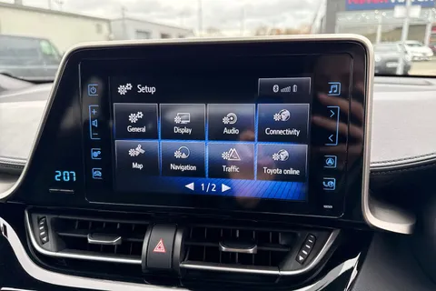 CX68ULO Toyota C-Hr 1.8 VVT-h Dynamic CVT Euro 6 (s/s) 5dr Thumbnail #55