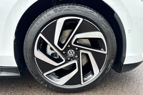 Volkswagen Id.7 Pro S 86kWh Match Plus Tourer Auto 5dr Thumbnail #10