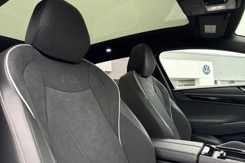 Volkswagen Id.7 Pro S 86kWh Match Plus Tourer Auto 5dr Thumbnail #24