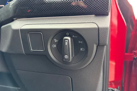 Volkswagen T-Cross 1.5 TSI Black Edition DSG Euro 6 (s/s) 5dr Thumbnail #37