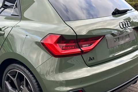  Audi A1 1.0 TFSI 30 Black Edition Sportback S Tronic Euro 6 (s/s) 5dr Thumbnail #8